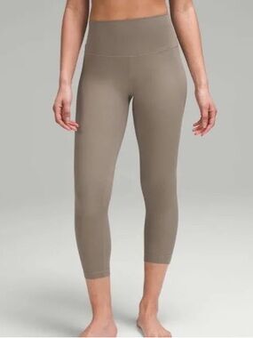 Lululemon ribbed sage green leggings. Aligns.